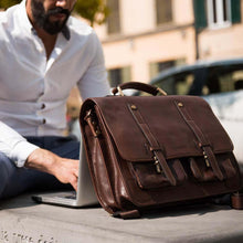 Load image into Gallery viewer, Brown Leather Messenger Bag - Misaro Australia
